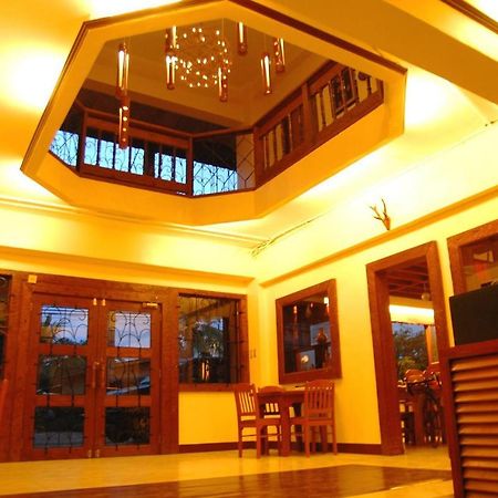 Centro Mactan Suites Lapu-Lapu City Esterno foto